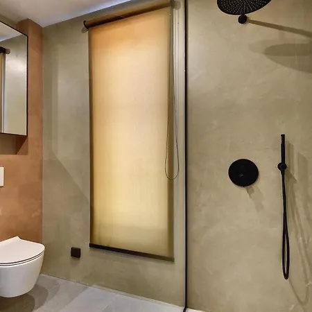 Enni Lux Apartment