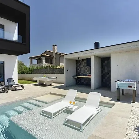 Apartment Enni Lux