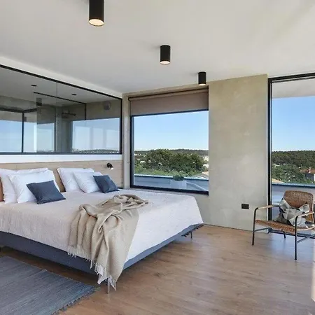 Enni Lux Apartment *